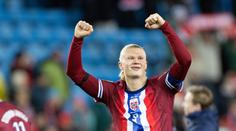 Je to král. Haaland v repre zbořil skoro devadesátiletý rekord, navíc jako kapitán