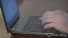 Operátoři musí nově ve smlouvách uvádět rychlost připojení k internetu