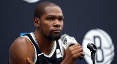 Koronavirus si nevybírá. Pozitivní test potvrdila i hvězda NBA Durant