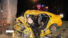 Mladý řidič (19) nezvládl auto a zabil sebe i 15letou spolujezdkyni