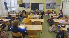 Covid se nejvíc šíří na základních školách. Prázdniny přesto delší nebudou