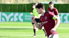 Sparta potvrdila roli favorita, Karviné nedala šanci. Plzeň na úvod ztratila