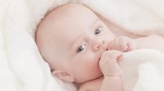 Pardubický babybox zachránil chlapečka. Miminko našli ve speciální den