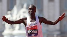 Přepisují se dějiny: Maratonec Kipchoge překonal světový rekord!