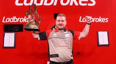 Van den Bergh vyhrál UK Open! V napínavém finále zdolal světovou jedničku