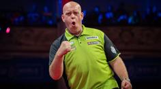 World Matchplay: van Gerwen po obratu prošel do semifinále, Gilding odpadl