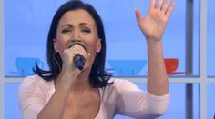 Partyšová ve Snídani překvapila diváky! Zazpívala hit z 90. let