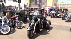 Na oslavy Harley-Davidson míří až 100 tisíc lidí! Řidiče čeká peklo