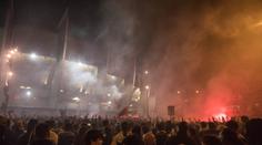 Peklo před stadionem PSG! Tisíce lidí fandily za zavřenými dveřmi