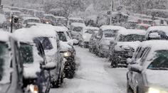 Česko opět zasype sníh. Meteorologové očekávají komplikace v dopravě