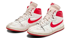 Michael Jordan trhl rekord. Jeho tenisky se vydražily za neuvěřitelnou částku