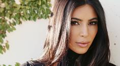 Další útěk před Tálibánem. Mladým fotbalistkám pomohla Kim Kardashianová