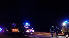 Policisté zastavili u nehody, jejich auto smetla octavia! 5 zraněných