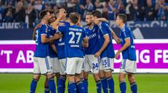 Tradiční duel po 11 letech: Schalke vyhrálo, soupeř dohrával v devíti hráčích