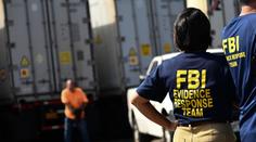 FBI se zajímá o střelbu v Praze. Zvláštní, většinou se tomu nevěnují, říká expert