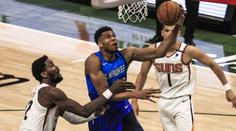 V Milwaukee slaví už den před startem NBA. Hvězda kývla na pořádný balík
