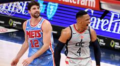 Westbrook nasázel triple double, souboj západních titánů ovládli Suns