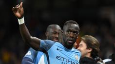 Jak přežít nudu doma? Vyučovat by mohl francouzský obránce Sagna