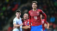 Karanténa v reprezentaci! Proti Slovensku nebude hrát Schick ani Souček