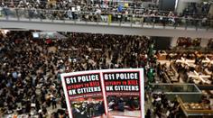 V Hongkongu to vře! Demonstranti obsadili letiště, to museli zavřít