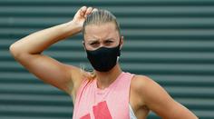 Tenistka čelí na Wimbledonu nejvyšší pokutě, její příbuzný se popral