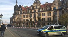 Za miliardovou loupeží jsou nejméně čtyři lidé, stále jsou na útěku