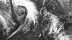 Bouře Victorie ochromila Británii. Dva lidé se utopili, na letištích vládne chaos