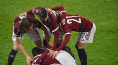Sparta a Slavia si zahrají poháry i na jaře, Jablonec v Evropě končí