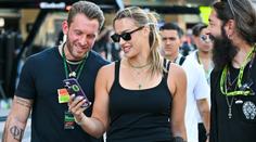 Světová jednička to rozjela na Formuli 1. Její taneček baví internet