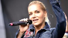 Dara málem nestihla svůj koncert. Vyřešila to originálním způsobem