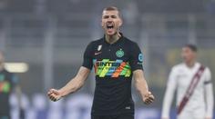 Inter Milán nadále vévodí Serii A. Zvítězil posedmé v řadě