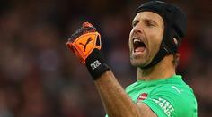 Čech zavřel všem ústa: Jako první gólman vychytal 1000. střelu!