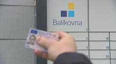 Novinka pro řidiče: Pro registrační značku si budou moci dojít do výdejního boxu