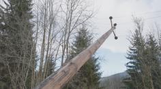 Vítkovice v Krkonoších jsou kvůli pádu stromu bez proudu. Od Vánoc už potřetí