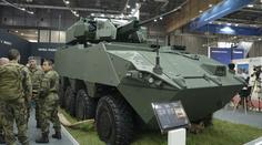 Nová česká bestie. Na zbraňovém veletrhu se představil Pandur 8x8 EVO