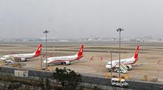 Boeing 737 Max 8 musel nouzově přistát, měl problémy s motorem!