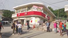 Mexiko zasáhlo velmi silné zemětřesení, úřady varovaly před tsunami