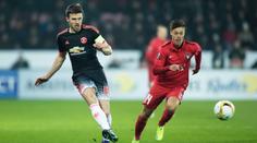 Pětkrát o postup! Kadlec může v Evropské lize vyřadit United