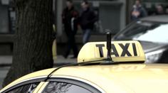 Seniorka se musela dopravit na operaci. Taxikářka ji připravila o tisíce korun