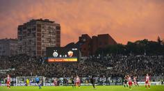Tribuny se otevřely! Derby v Bělehradě sledovalo 15 tisíc diváků