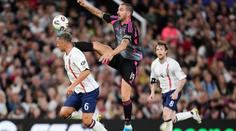 Bonucci se toho nebál. Skluzem seslal k zemi hvězdu ženského fotbalu