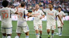 Paráda v MLS. Bucha sklidil ovace za krásnou trefu, skóroval i Ostrák