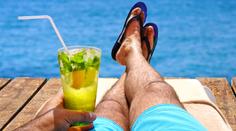 Turistická destinace řeší vážný problém. Závadný alkohol v Turecku zabil už přes 100 lidí