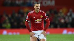 Zlatan nebyl ani na střídačce! Mluví se o jeho odchodu z United