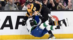 Nosek se poprvé v kariéře porval v NHL, bránil Pastu: Jen jsem dělal svou práci