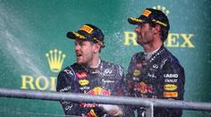KONEC! Vettel vyhrál i v Brazílii, Webber se loučil na pódiu