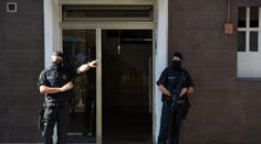 Muž zaútočil na policejní stanici v Barceloně! Policisté ho zastřelili