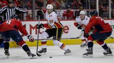 Jágr asistoval, mazácky zakryl výhled a Calgary slavilo výhru!