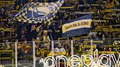 Strach o život. Barážový duel v Litvínově přerušil kolaps diváka na tribuně