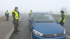 Stovky lidí měly smůlu. Policie jim zabránila jet do jiného okresu